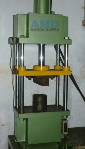 Hydraulic Press 4 coulumn 16,5 ton  